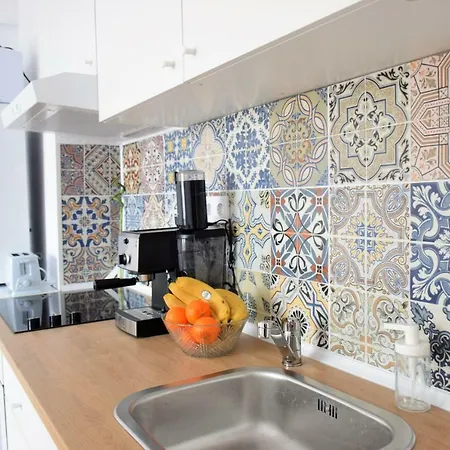 Minimalism At The Heart Of Apartment Sofia