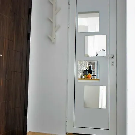 Minimalism At The Heart Of * Sofia